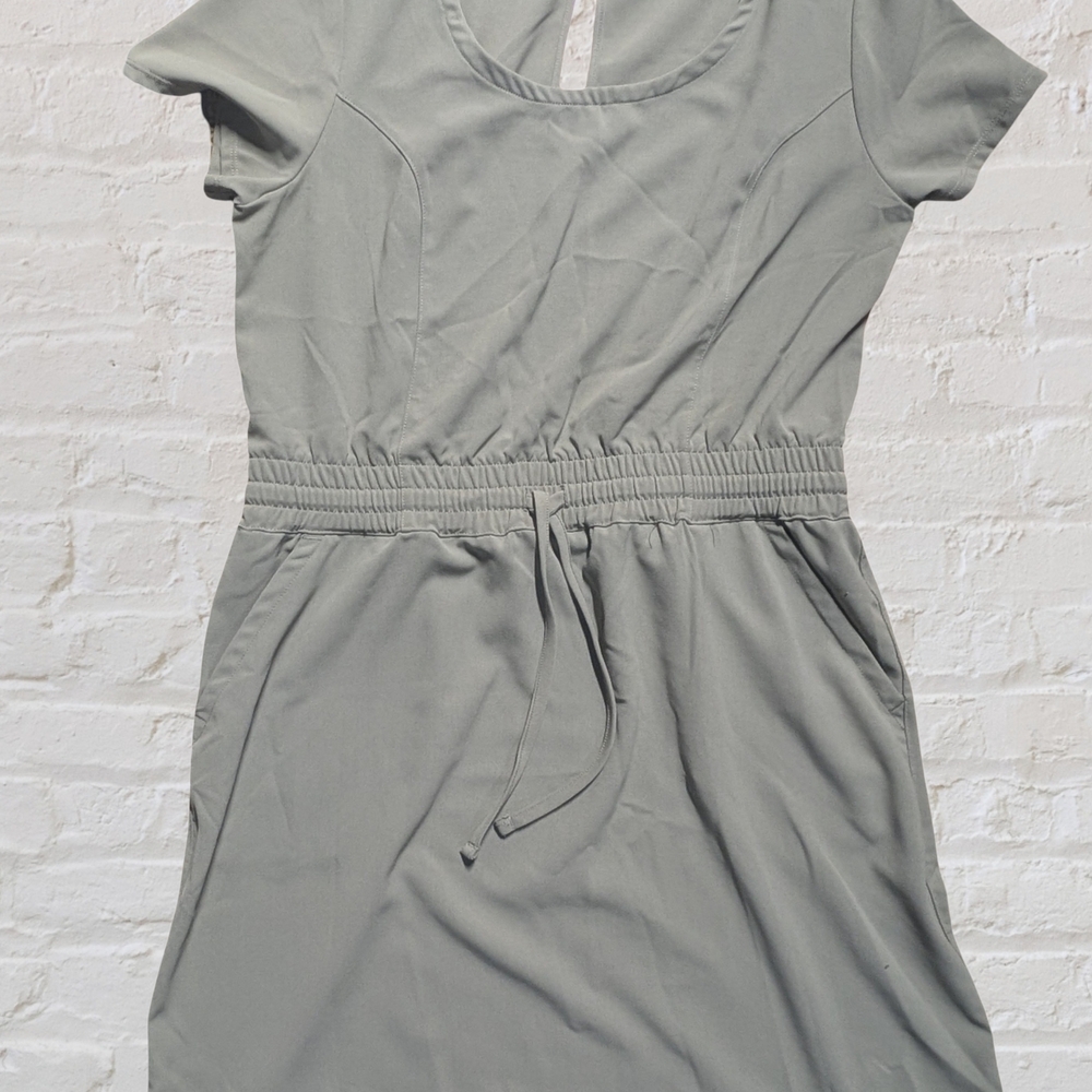 32 Degrees Light Sage Short Sleeve Dress